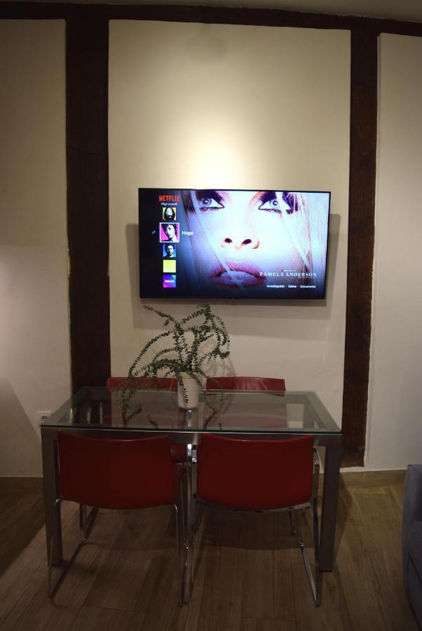 Opera Suites Fidelio , Cozy Studio In The Very Center Of マドリード エクステリア 写真